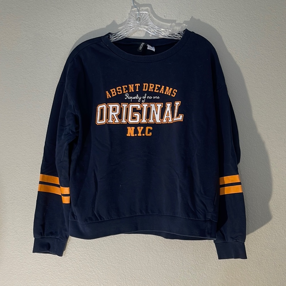 H & M ABSENT DREAMS PROPERTY OF NO ONE ORIGINAL N. Y. C. LARGE HOODIE